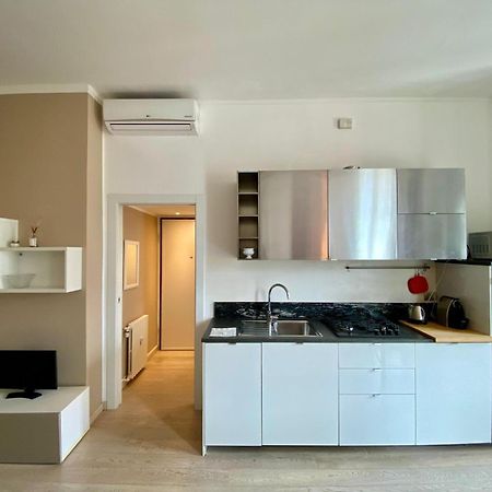 Piazzale Susa Bright Flat Con Veranda Milano Eksteriør bilde