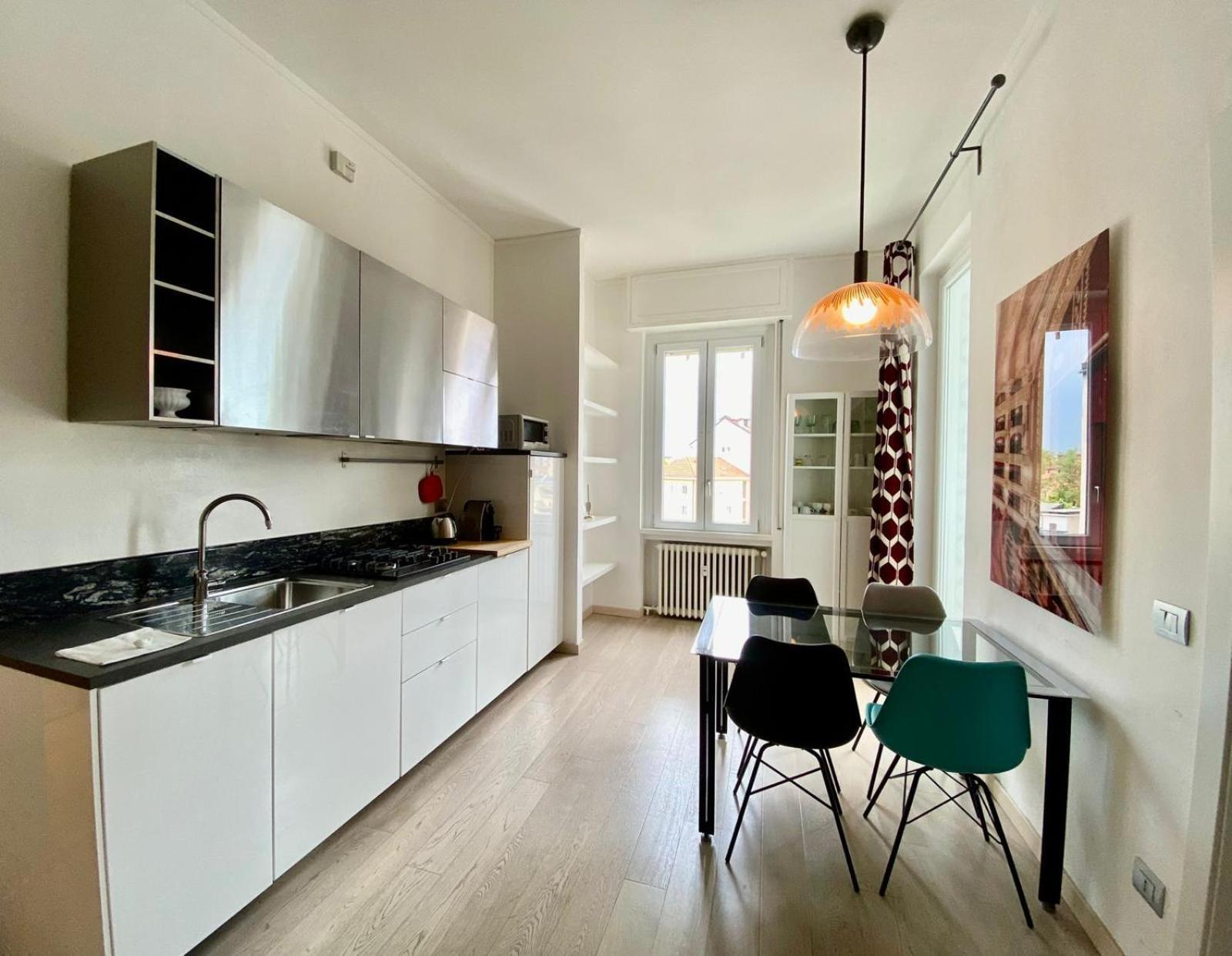 Piazzale Susa Bright Flat Con Veranda Milano Eksteriør bilde