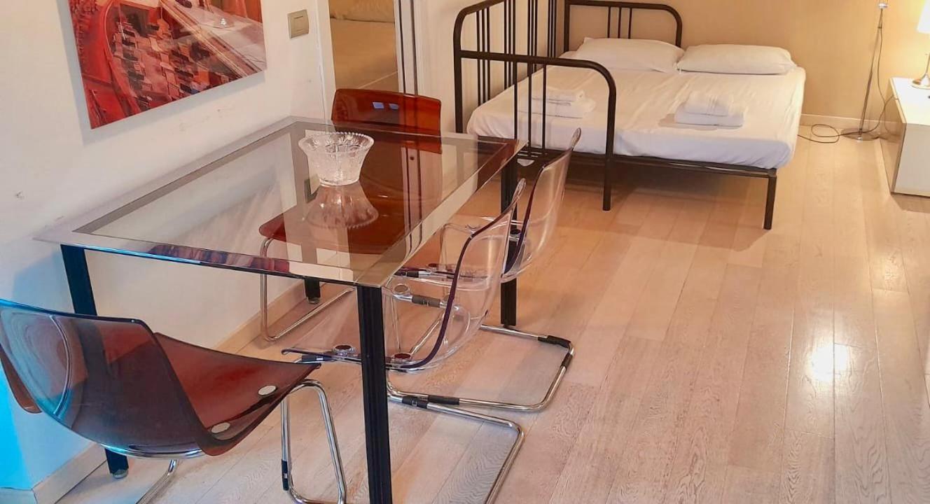Piazzale Susa Bright Flat Con Veranda Milano Eksteriør bilde