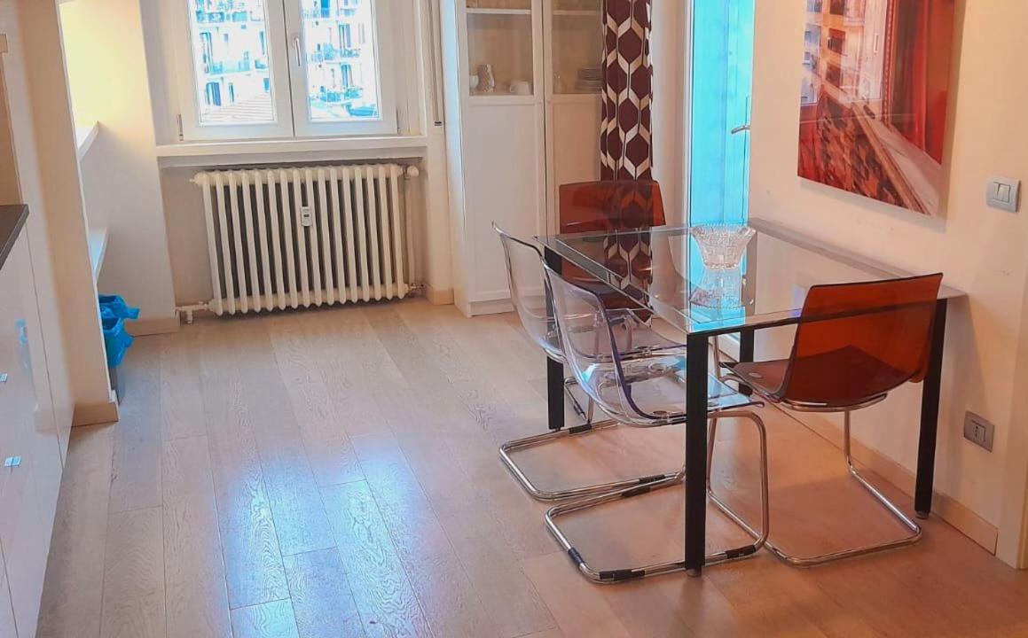Piazzale Susa Bright Flat Con Veranda Milano Eksteriør bilde